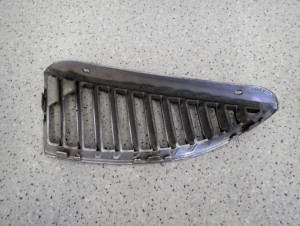 MITSUBISHI LANCER 03-07 ATRAPA CHŁODNICY PRZEDNIA PRAWA 4/5 MINIATURA