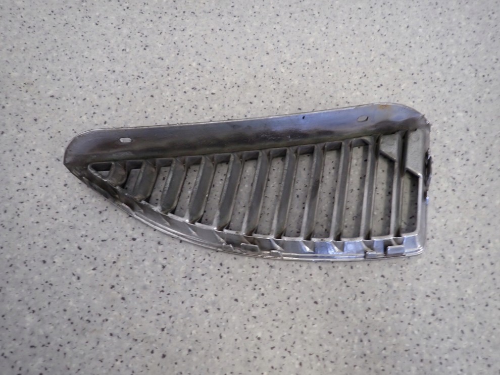 MITSUBISHI LANCER 03-07 ATRAPA CHŁODNICY PRZEDNIA LEWA 4/4