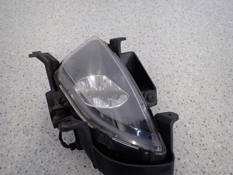 HYUNDAI i30 LIFT 09-11 HALOGEN PRZEDNI LEWY 3/9