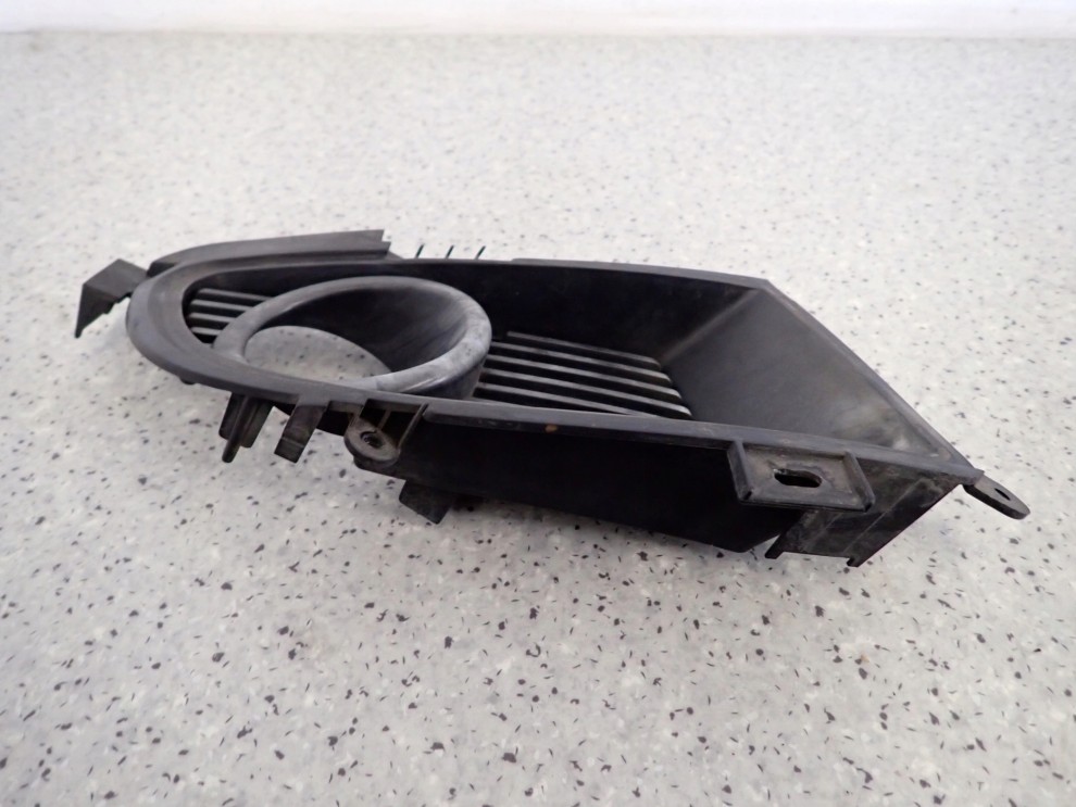 LANCER VII 04-07 KRATKA HALOGENU PRZEDNIA PRAWA 5/6