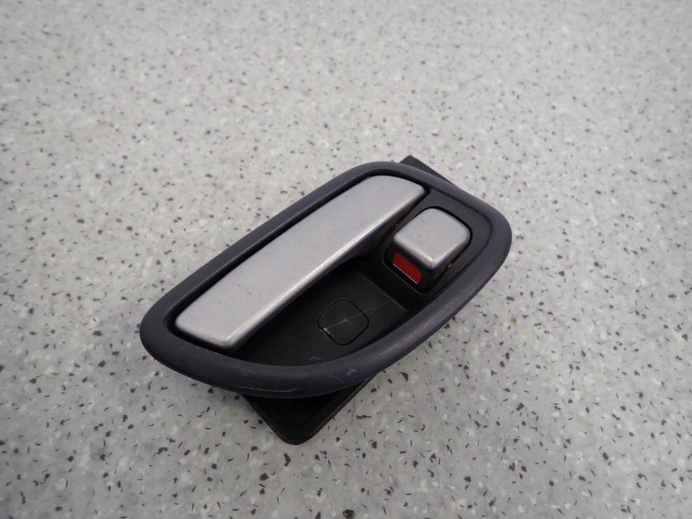 KIA CARENS III 06-12 KLAMKA WEWNĘTRZNA TYLNA LEWA 3/4