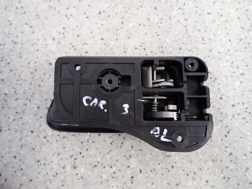KIA CARENS III 06-12 KLAMKA WEWNĘTRZNA TYLNA LEWA 4/4
