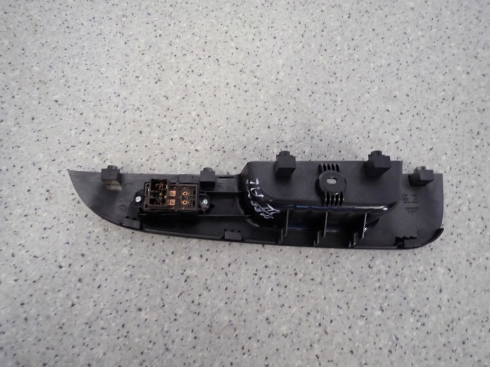 KIA CARENS III 06- PANEL STEROWANIA SZYB TYLNY LEWY 3/4