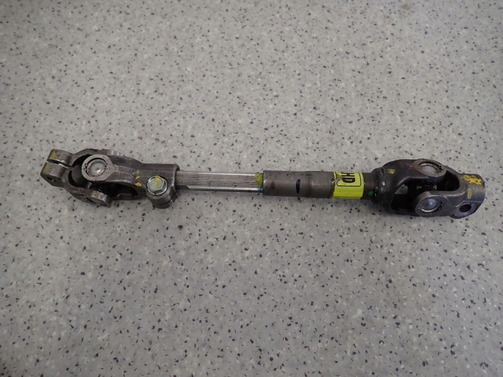 SUZUKI ALTO 09- PIXO KRZYŻAK KOLUMNY KIEROWNICZEJ 1/4