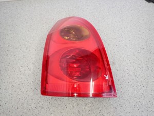 NISSAN PRIMERA 02- 07 P12 KOMBI LAMPA TYLNA LEWA 1/5 MINIATURA