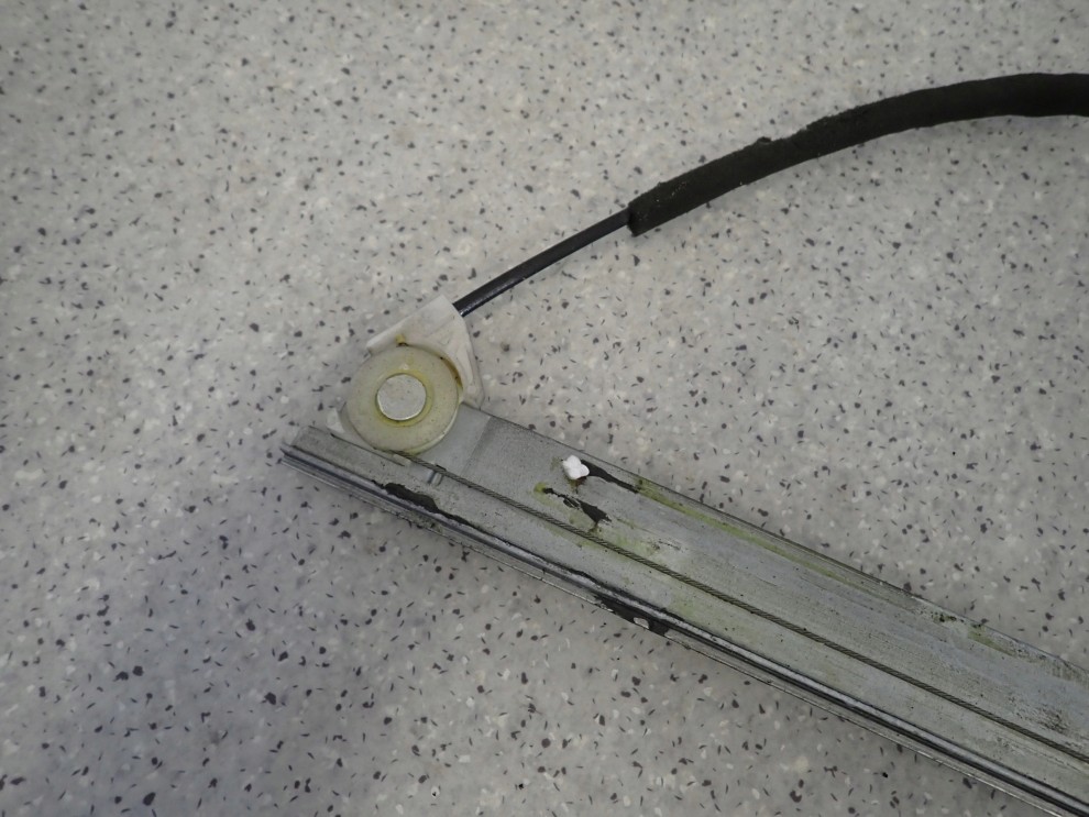 MAZDA5 MAZDA 5 I 05- PODNOŚNIK SZYBY PRZEDNI PRAWY 4/5