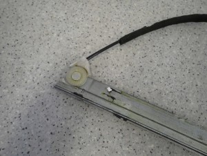 MAZDA5 MAZDA 5 I 05- PODNOŚNIK SZYBY PRZEDNI PRAWY 4/5 MINIATURA