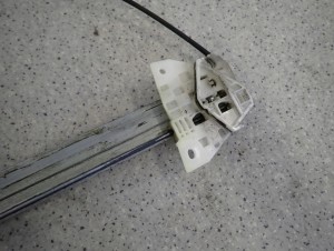 MAZDA5 MAZDA 5 I 05- PODNOŚNIK SZYBY PRZEDNI PRAWY 5/5 MINIATURA