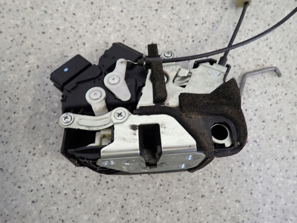 MAZDA5 MAZDA 5 05-10 ZAMEK DRZWI PRZEDNI PRAWY 5/5