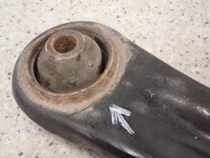 MITSUBISHI COLT CZ3 04- WAHACZ PRZEDNI LEWY 4/6 MINIATURA