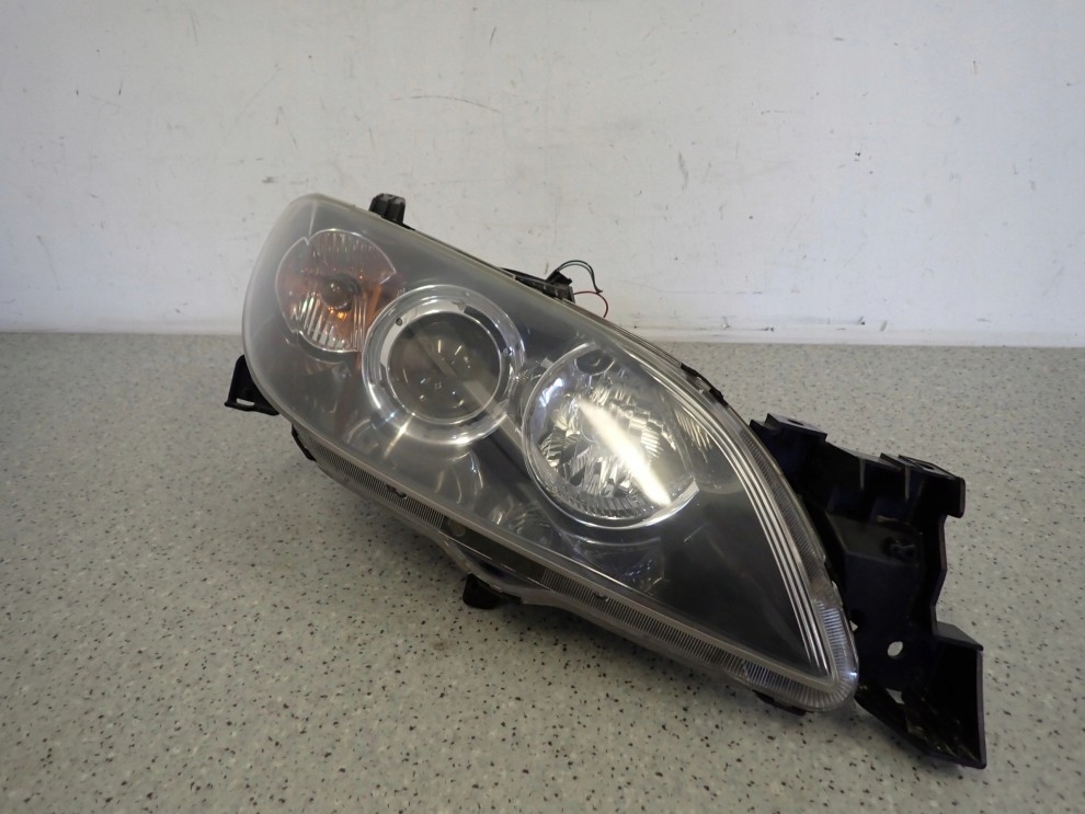 MAZDA3 MAZDA 3 BK SEDAN 4D 03- REFLEKTOR LAMPA PRZEDNIA PRAWA EUROPA 4/9