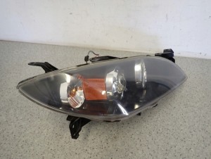 MAZDA3 MAZDA 3 BK SEDAN 4D 03- REFLEKTOR LAMPA PRZEDNIA PRAWA EUROPA 3/9 MINIATURA