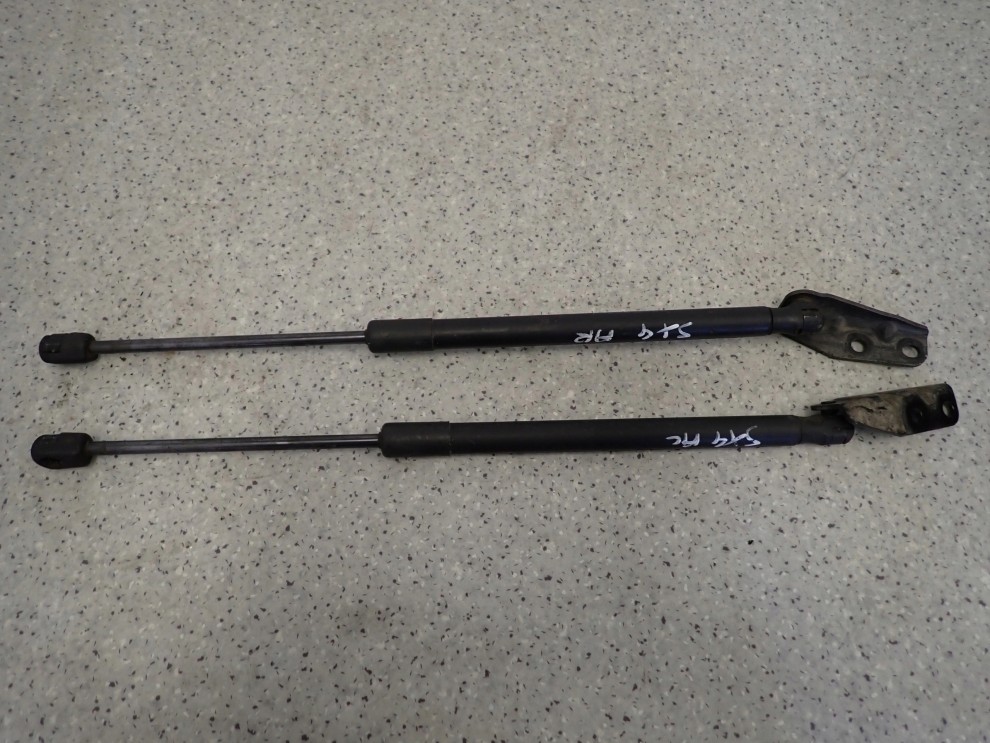 SUZUKI SX4 06-13 SIŁOWNIKI KLAPY BAGAŻNIKA 1/4