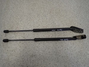 SUZUKI SX4 06-13 SIŁOWNIKI KLAPY BAGAŻNIKA 1/4 MINIATURA