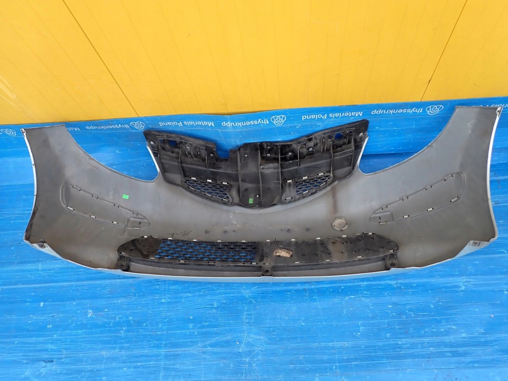 TOYOTA AYGO 06-12 ZDERZAK PRZEDNI 8R0 9/10