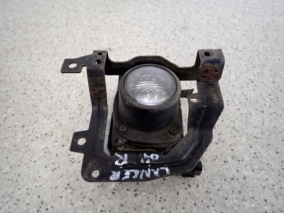 MITSUBISHI LANCER CS 04- HALOGEN PRZEDNI PRAWY 3/5