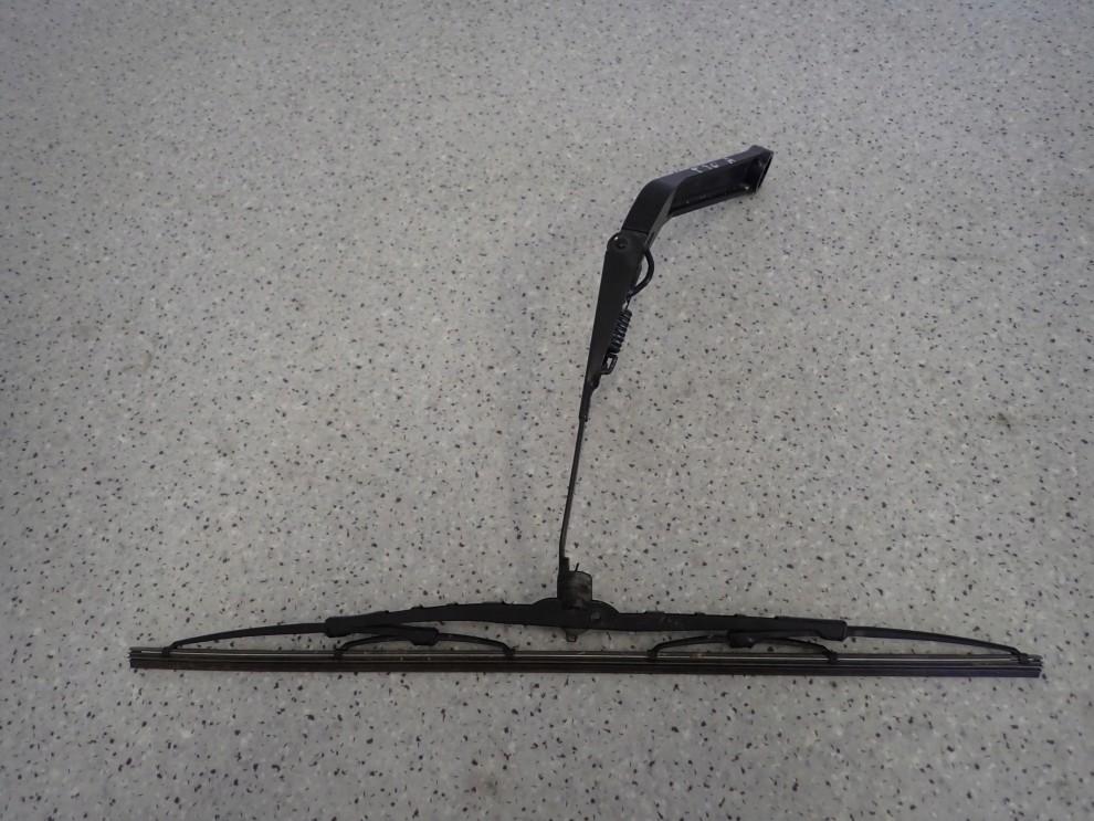 NISSAN XTRAIL T30 01-07 RAMIE WYCIERACZKI TYLNEJ 1/4