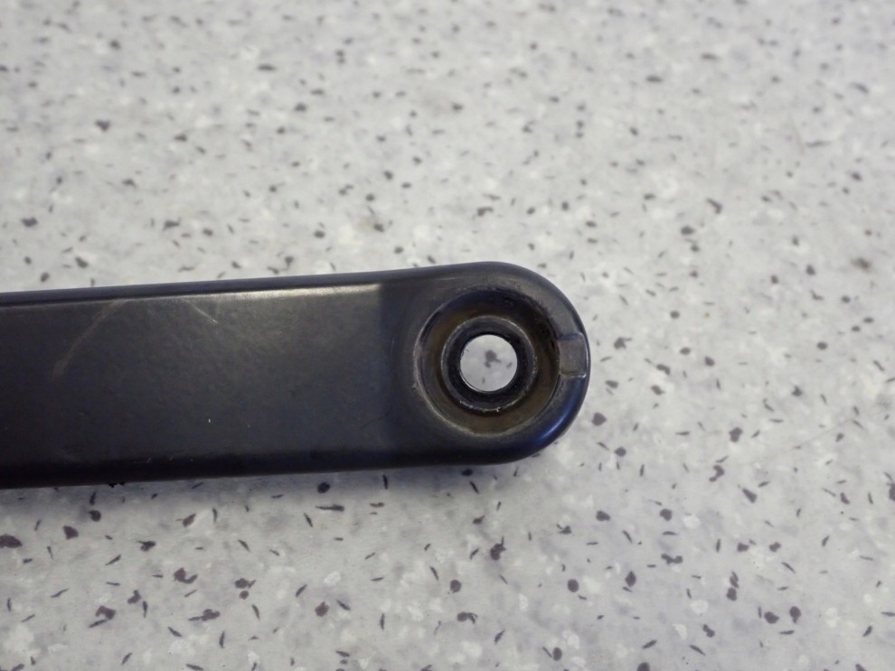 NISSAN XTRAIL T30 01-07 RAMIE WYCIERACZKI TYLNEJ 4/4