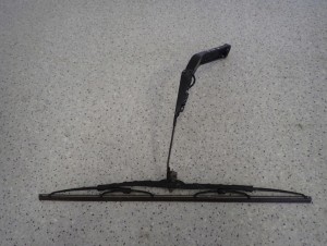 NISSAN XTRAIL T30 01-07 RAMIE WYCIERACZKI TYLNEJ 1/4 MINIATURA