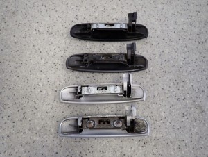 MITSUBISHI COLT 04- KLAMKA DRZWI PRZEDNICH TYLNYCH PRAWYCH 4/6 MINIATURA