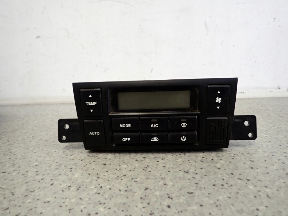 HYUNDAI TUCSON 04- PANEL NAWIEWU KLIMATYZACJI 1/8
