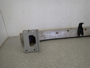 TOYOTA COROLLA VERSO 04-08 BELKA ZDERZAKA PRZÓD PRZEDNIA 6/8 MINIATURA