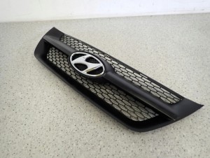 HYUNDAI SONATA V 05-07 ATRAPA CHŁODNICY 3/9 MINIATURA