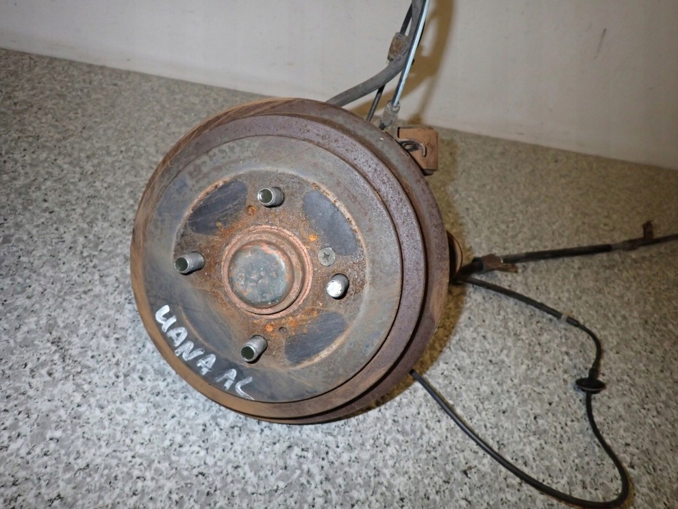 SUZUKI LIANA 01-07 ZWROTNICA PIASTA TYLNA LEWA 3/11