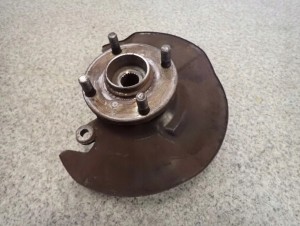 SUZUKI IGNIS 00-03 ZWROTNICA PRZEDNIA LEWA 2/5 MINIATURA