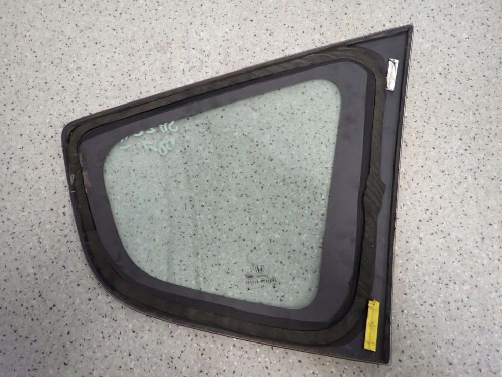 HONDA JAZZ III 08- SZYBA KAROSERYJNA TYLNA LEWA 3/3