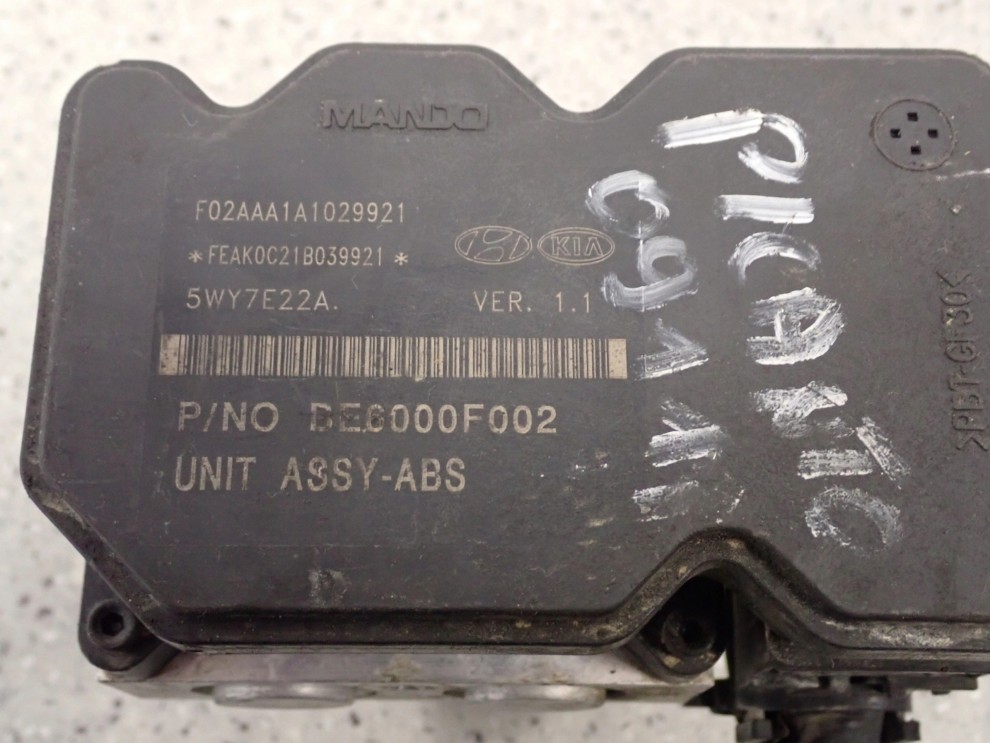 KIA PICANTO 04-10 POMPA ABS ABSU STEROWNIK 3/4