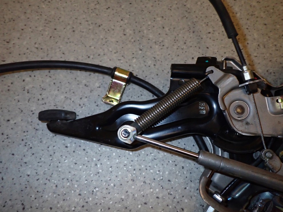 KIA CARENS III 06-11 2.0 CRDI PEDAŁ HAMULCA RĘCZNEGO 3/8