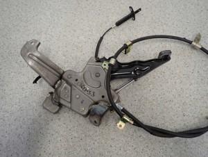 KIA CARENS III 06-11 2.0 CRDI PEDAŁ HAMULCA RĘCZNEGO 6/8 MINIATURA