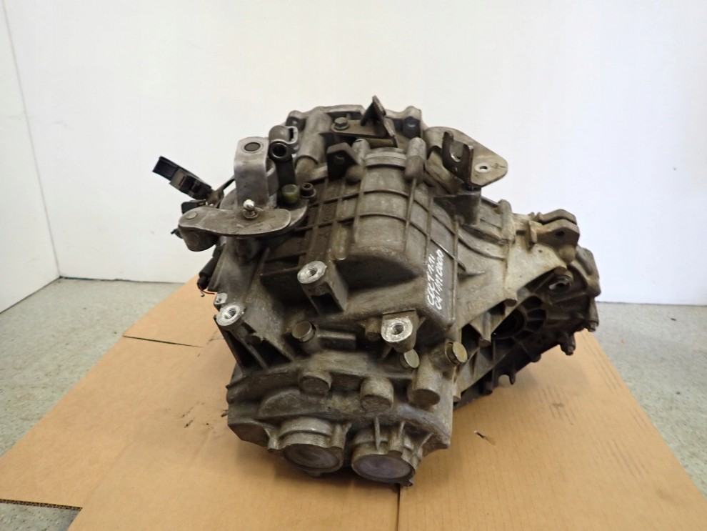 MITSUBISHI COLT 04-08 1.1 1.3 SKRZYNIA BIEGÓW MANUALNA 5/7