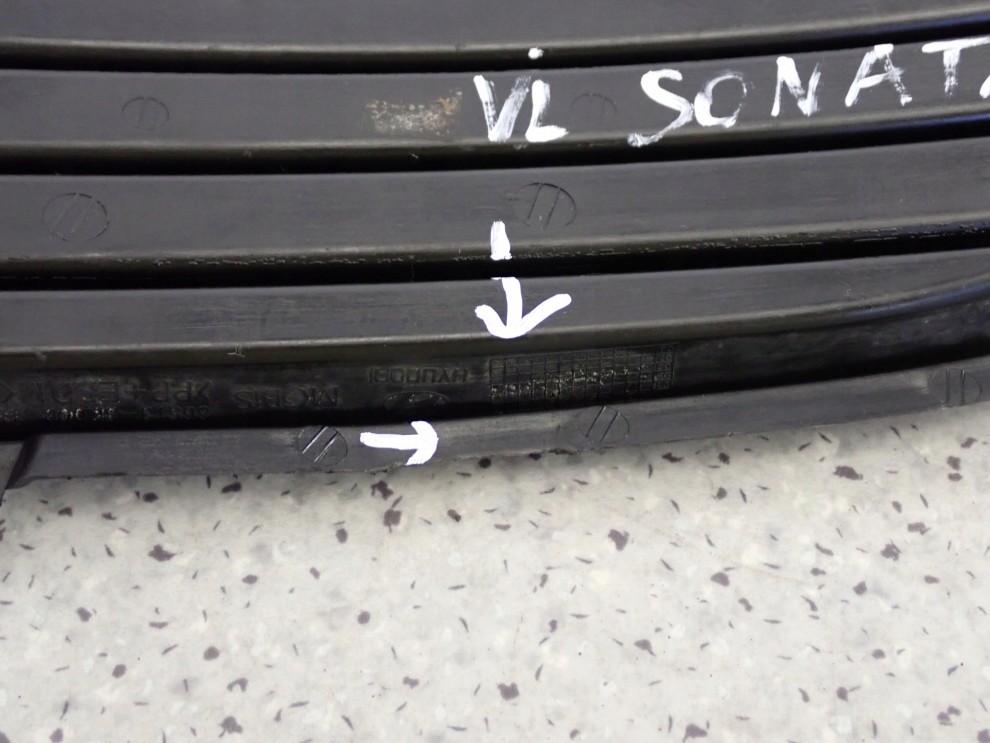 HYUNDAI SONATA V 05-07 ZAŚLEPKA KRATKA HALOGENU PRZEDNIA LEWA 4/5