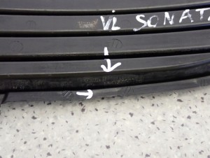 HYUNDAI SONATA V 05-07 ZAŚLEPKA KRATKA HALOGENU PRZEDNIA LEWA 4/5 MINIATURA