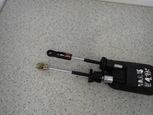 TOYOTA YARIS II 09- 1.33 LINKI ZMIANY BIEGÓW 2/6 MINIATURA