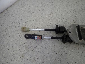 TOYOTA YARIS II 09- 1.33 LINKI ZMIANY BIEGÓW 5/6 MINIATURA