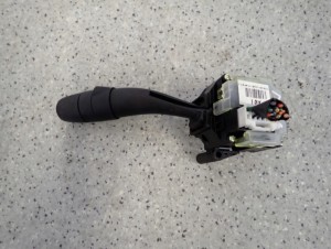 HYUNDAI I30 06-12 PRZEŁĄCZNIK WYCIERACZEK 5/7 MINIATURA