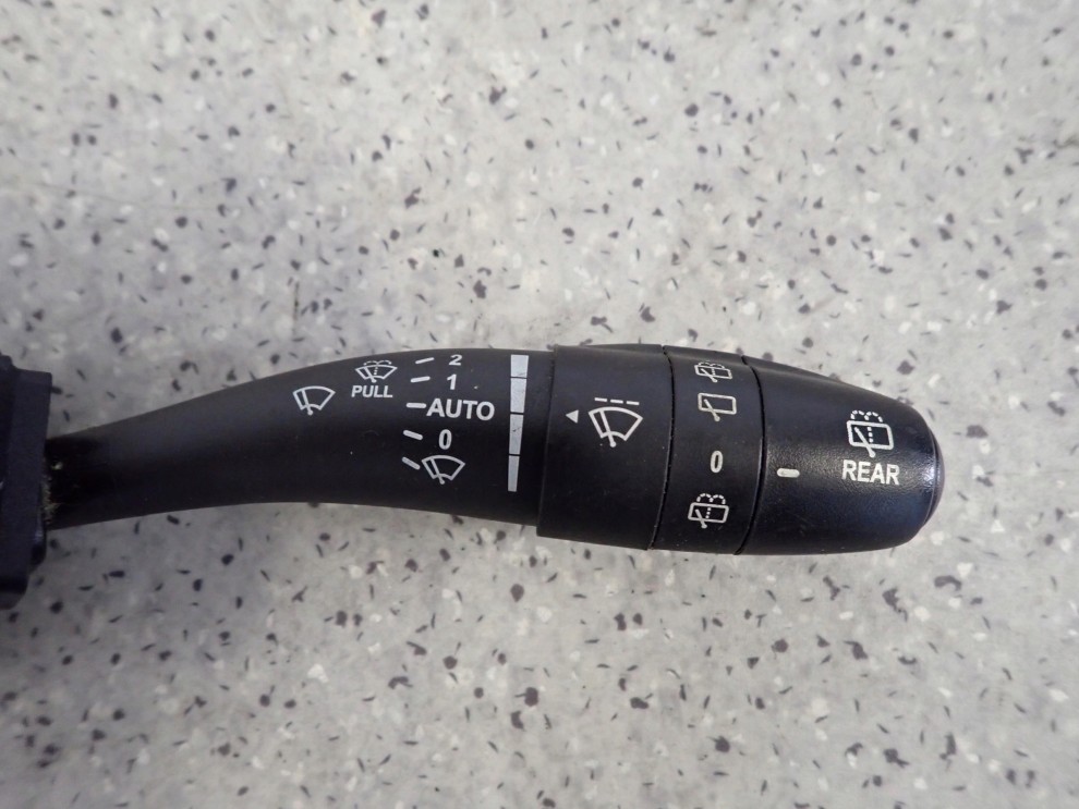 HYUNDAI I30 06-12 PRZEŁĄCZNIK WYCIERACZEK 2/6