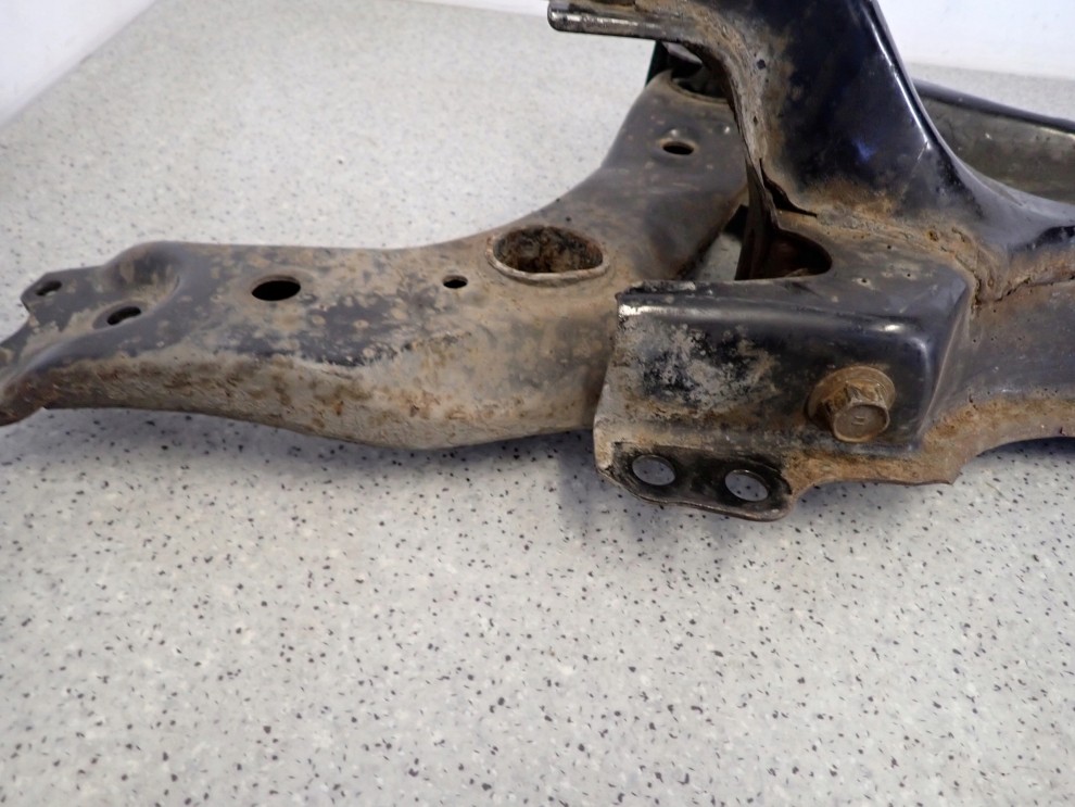 TOYOTA AURIS I 07-12 BELKA ZAWIESZENIA PRZEDNIEGO SANKI 14/14