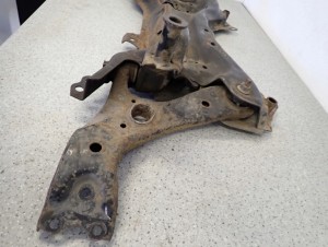 TOYOTA AURIS I 07-12 BELKA ZAWIESZENIA PRZEDNIEGO SANKI 12/14 MINIATURA