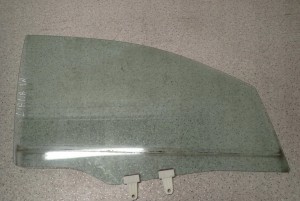 SUZUKI LIANA 01-07 SZYBA DRZWI PRZEDNICH PRAWYCH