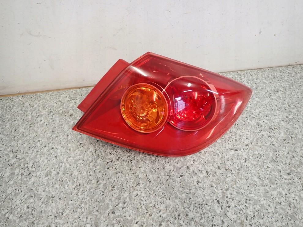 MAZDA 3 BK HB 03-05 LAMPA TYLNA PRAWA ZEWNĘTRZNA 1/6