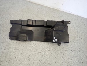 SUZUKI SPLASH 08-14 OSŁONA CHŁODNICY , KIEROWNICA POWIETRZA NA PASIE PRZEDN 1/9 MINIATURA