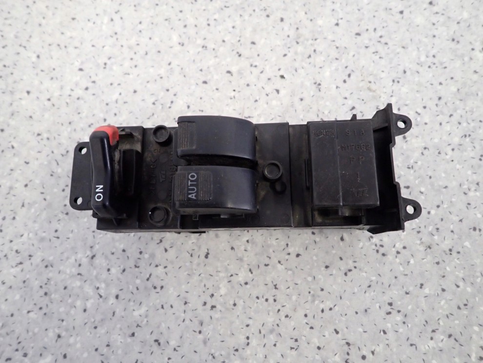 HONDA ACCORD CG 98-02 PANEL SZYB PRZEDNI LEWY 1/6