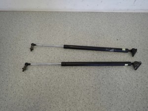 MITSUBISHI GRANDIS 03-11 2.0 SIŁOWNIKI KLAPY BAGAŻNIKA KOMPLET 4/4 MINIATURA