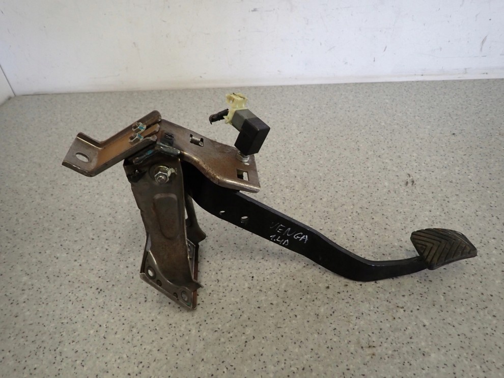 KIA VENGA 09- PEDAŁ HAMULCA 2/7