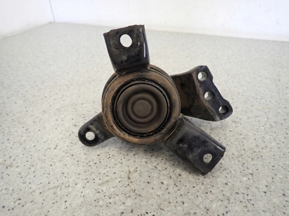 KIA VENGA 1.4 CRDI 09- PODUSZKA SILNIKA PRZEDNIA PRAWA 4/4