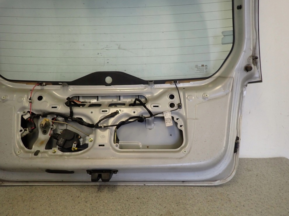 HYUNDAI GETZ 02-10 KLAPA BAGAŻNIKA CS 14/14